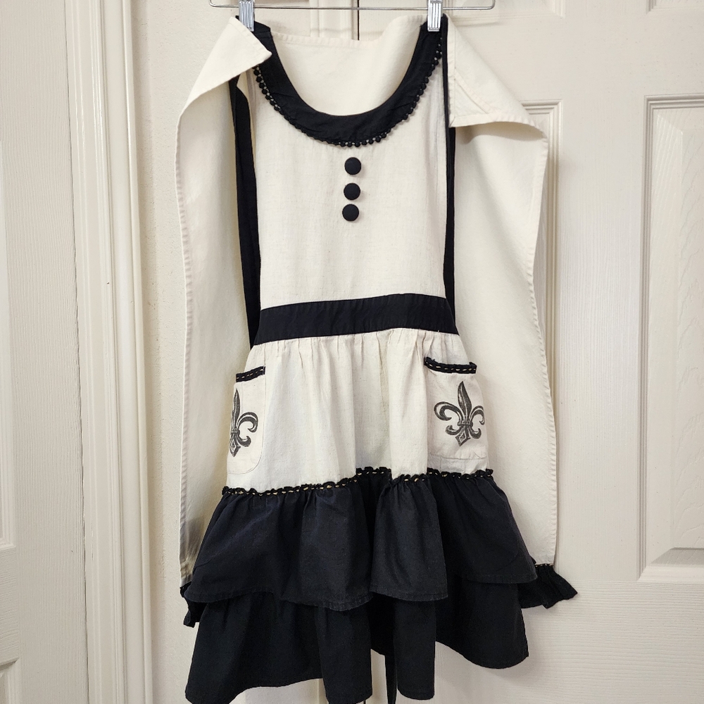 UNAVAILABLE **SET** Retro Cutie Fleur-de-lis Kitchen Apron & Matching Towel